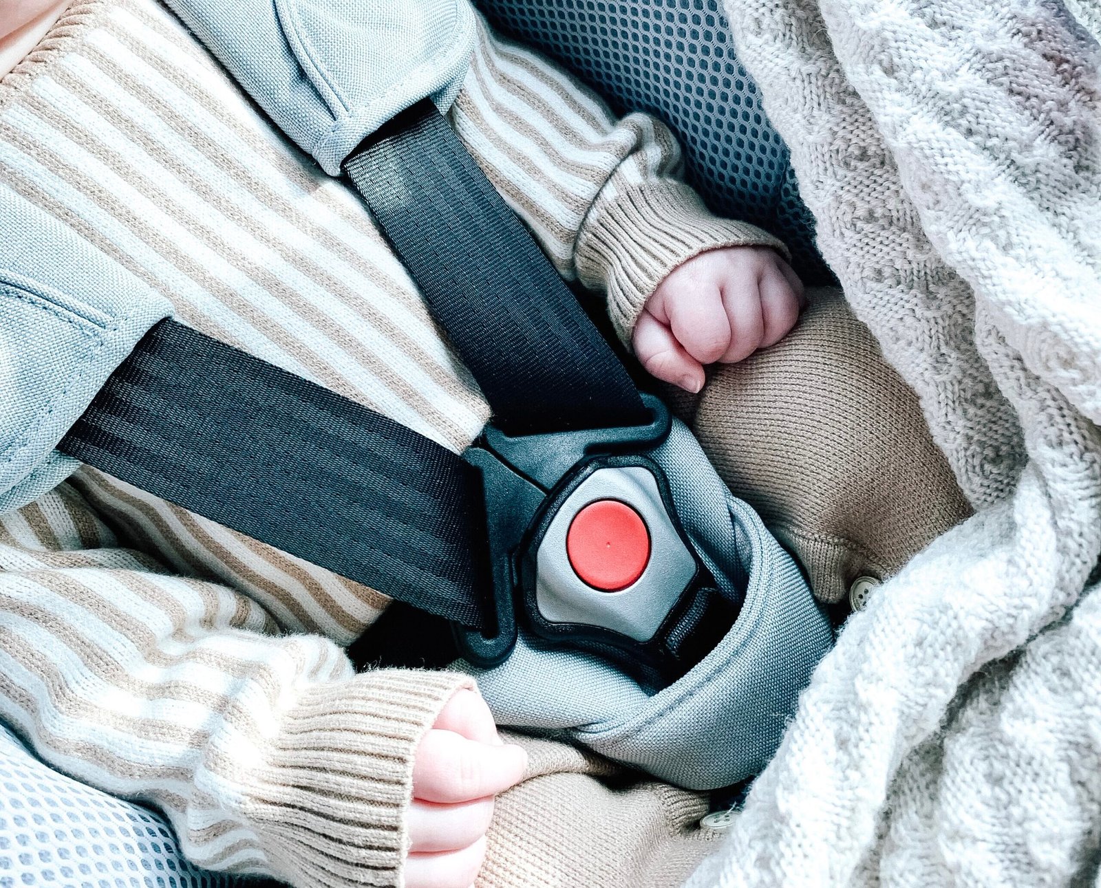 Kaip testuojamos vaikiškos autokėdutės?